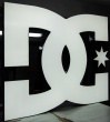 Фигурный лайтбокс для «DC Shoes» – одежды для скейтборда. 2000 х 2000 мм